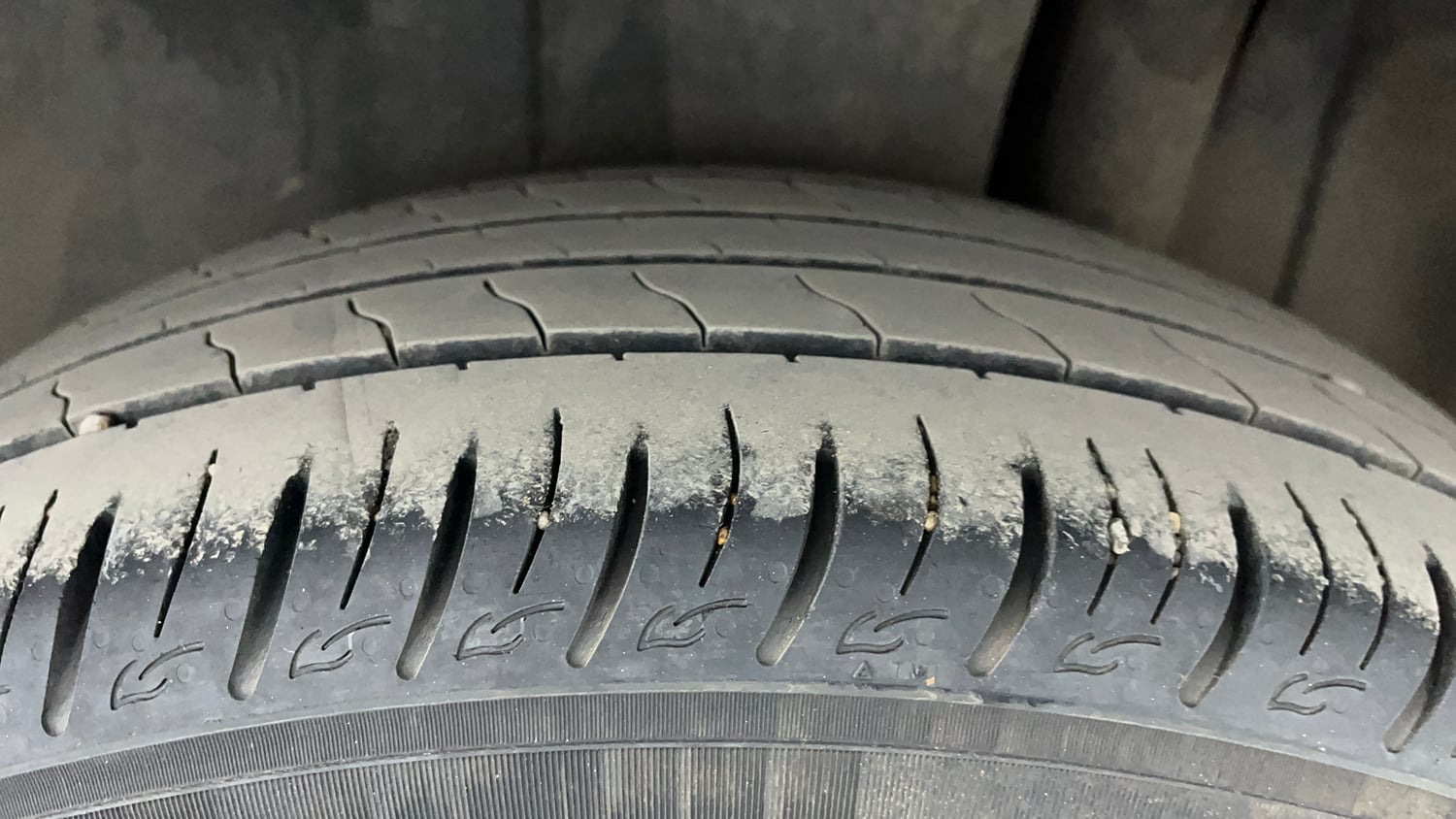 Used 2017 Maruti Suzuki S-Cross Alpha 1.6 Diesel Manual tyres LEFT REAR TYRE TREAD VIEW