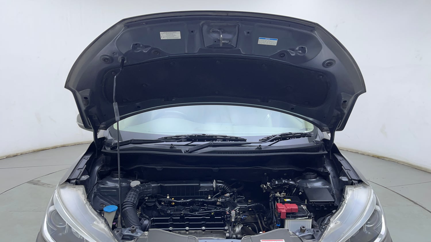 Used 2020 Maruti Suzuki New Ertiga ZXi AT Petrol Automatic engine ENGINE & BONNET OPEN FRONT VIEW