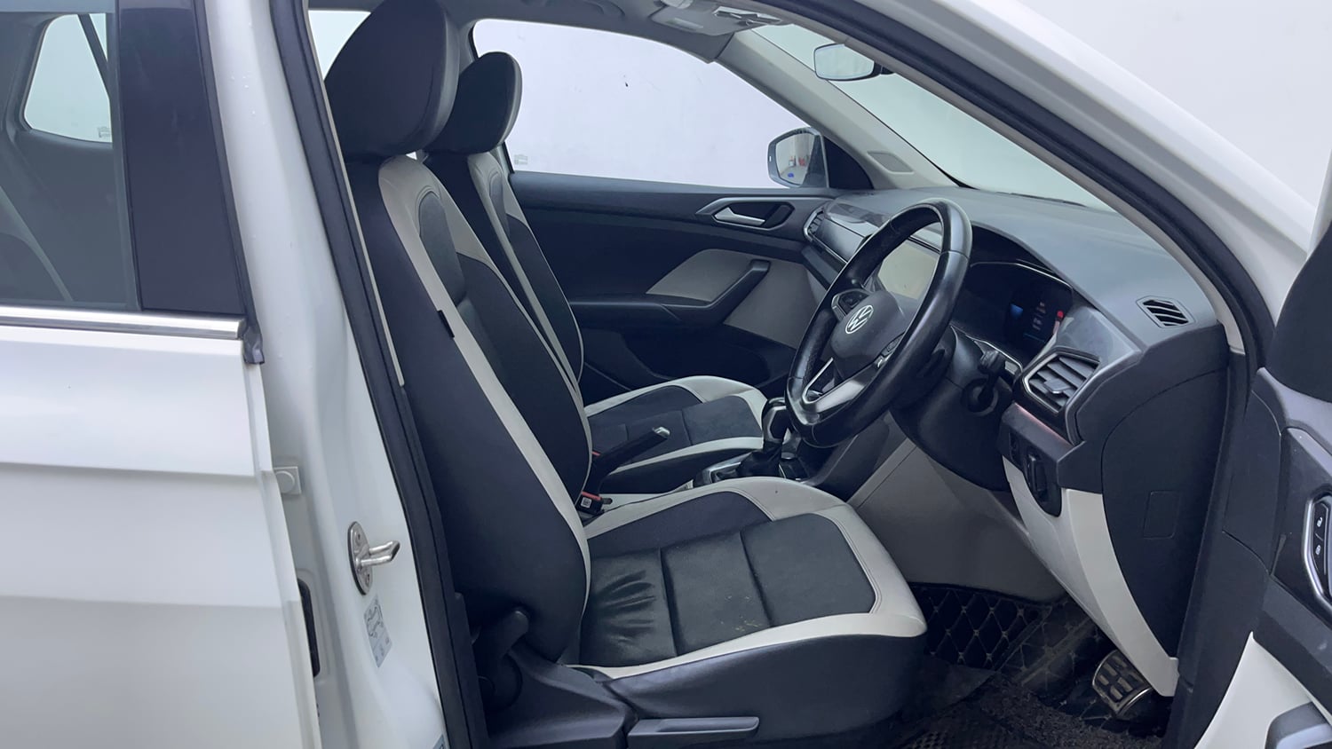 Used 2023 Volkswagen Taigun Topline 1.0 TSI AT Petrol Automatic interior RIGHT SIDE FRONT DOOR CABIN VIEW