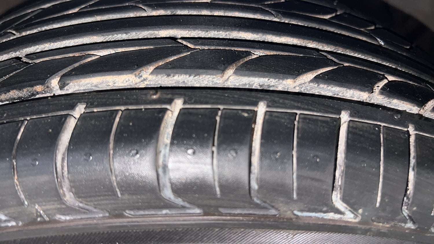 Used 2020 Hyundai Grand i10 Sportz 1.2 Kappa VTVT Petrol Manual tyres RIGHT FRONT TYRE TREAD VIEW
