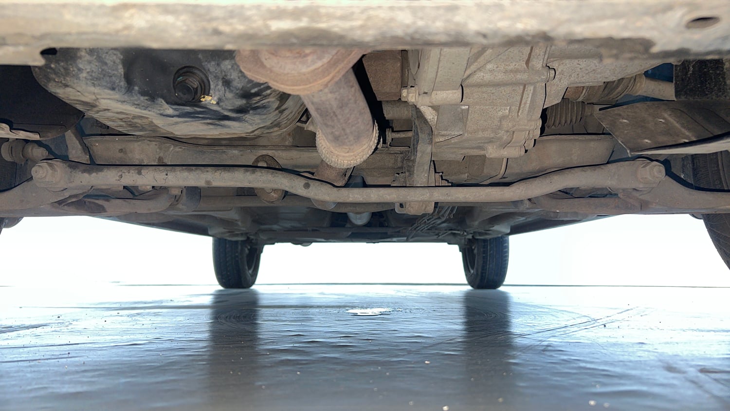 Used 2022 Tata Tiago XT CNG Cng Manual extra FRONT LEFT UNDERBODY VIEW