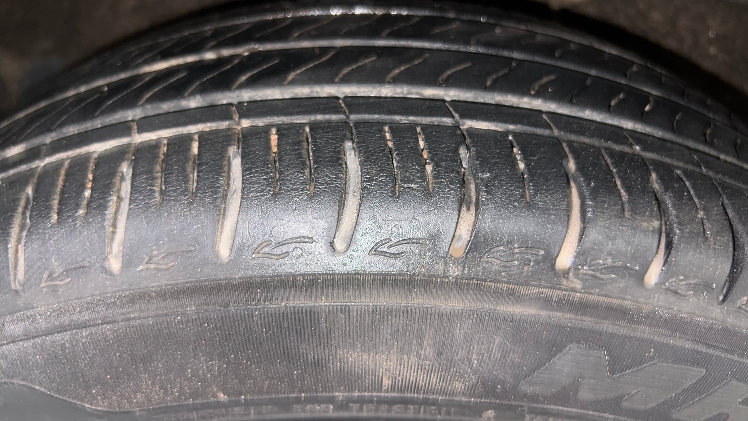 Used 2023 Hyundai Grand i10 Nios Sportz 1.2 Kappa VTVT Petrol Manual tyres RIGHT REAR TYRE TREAD VIEW