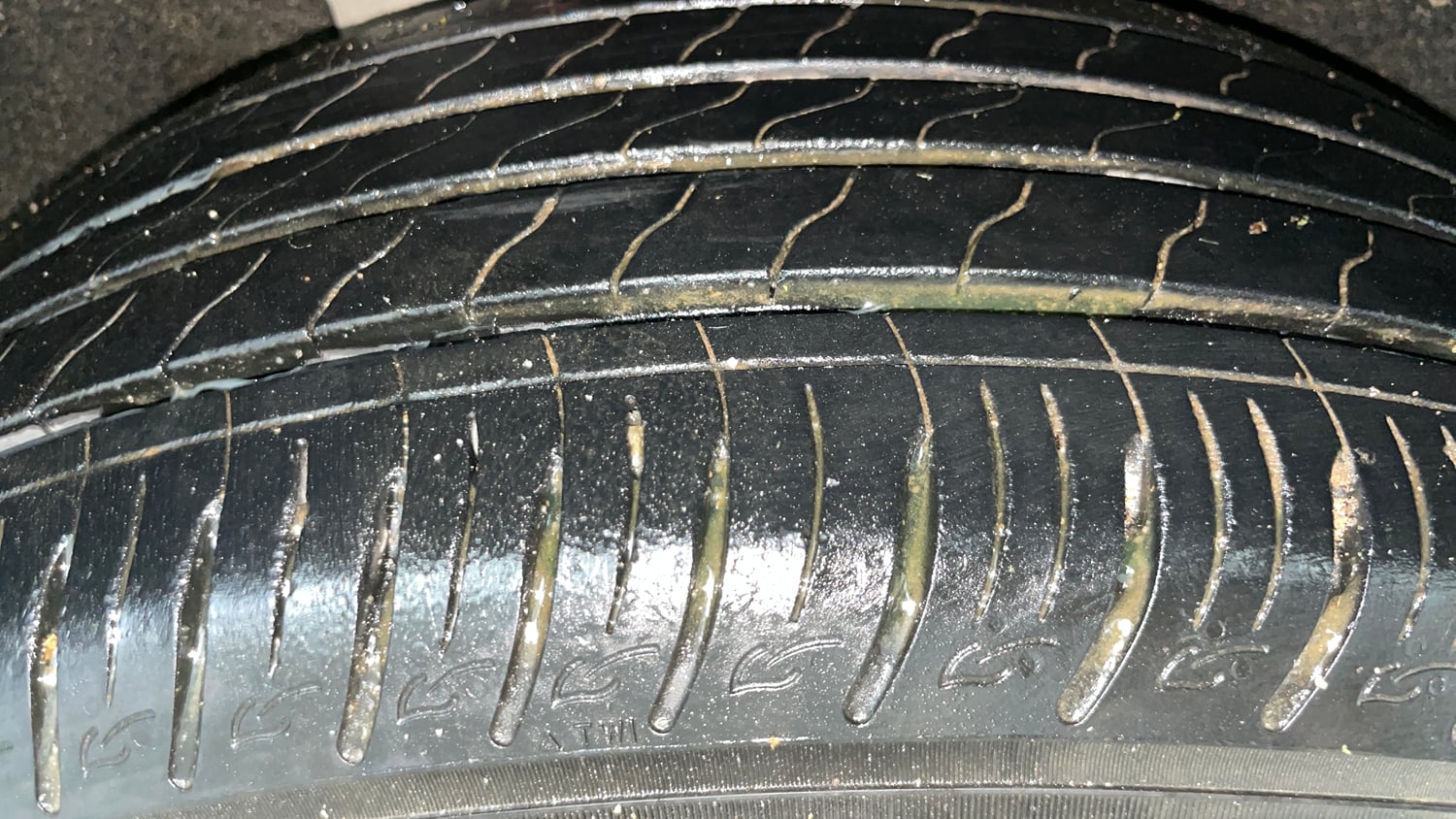 Used 2017 Maruti Suzuki Vitara Brezza ZDi+ Dual Tone Diesel Manual tyres RIGHT REAR TYRE TREAD VIEW