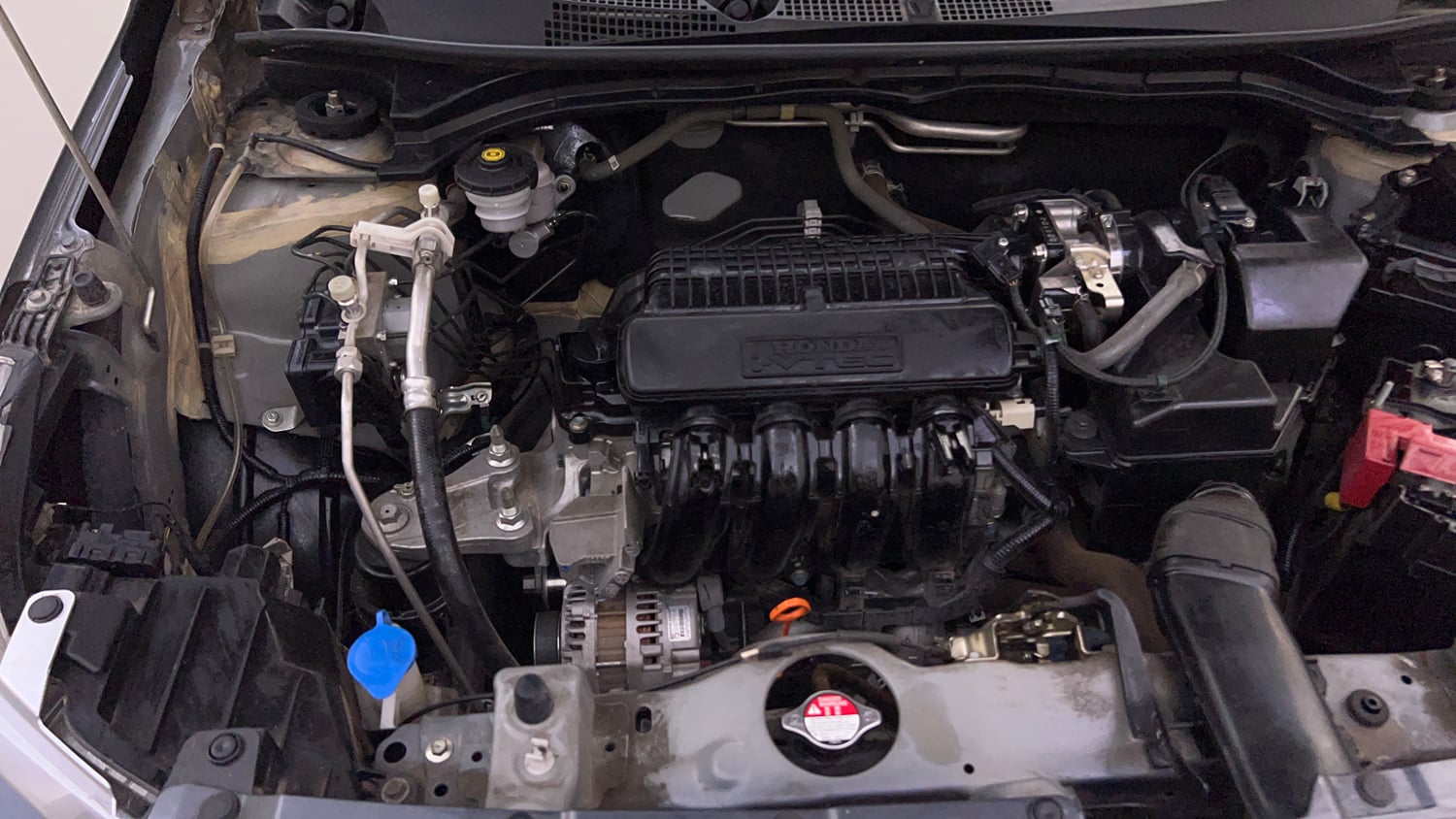 Used 2022 Honda Amaze VX CVT 1.2 Petrol Petrol Automatic engine ENGINE RIGHT SIDE VIEW