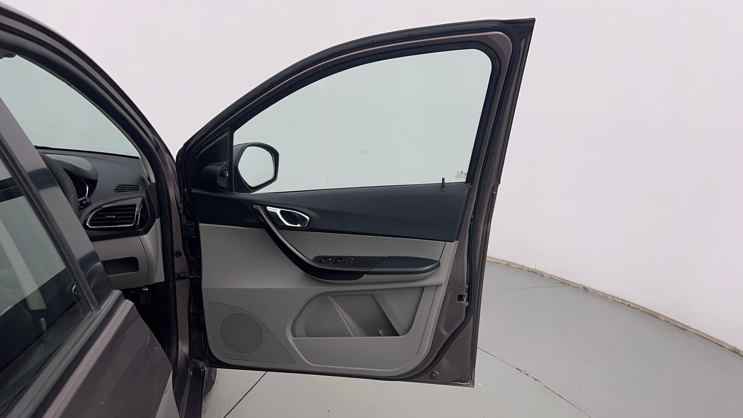 Used 2018 Tata Tiago Revotron XZ Petrol Manual interior RIGHT FRONT DOOR OPEN VIEW