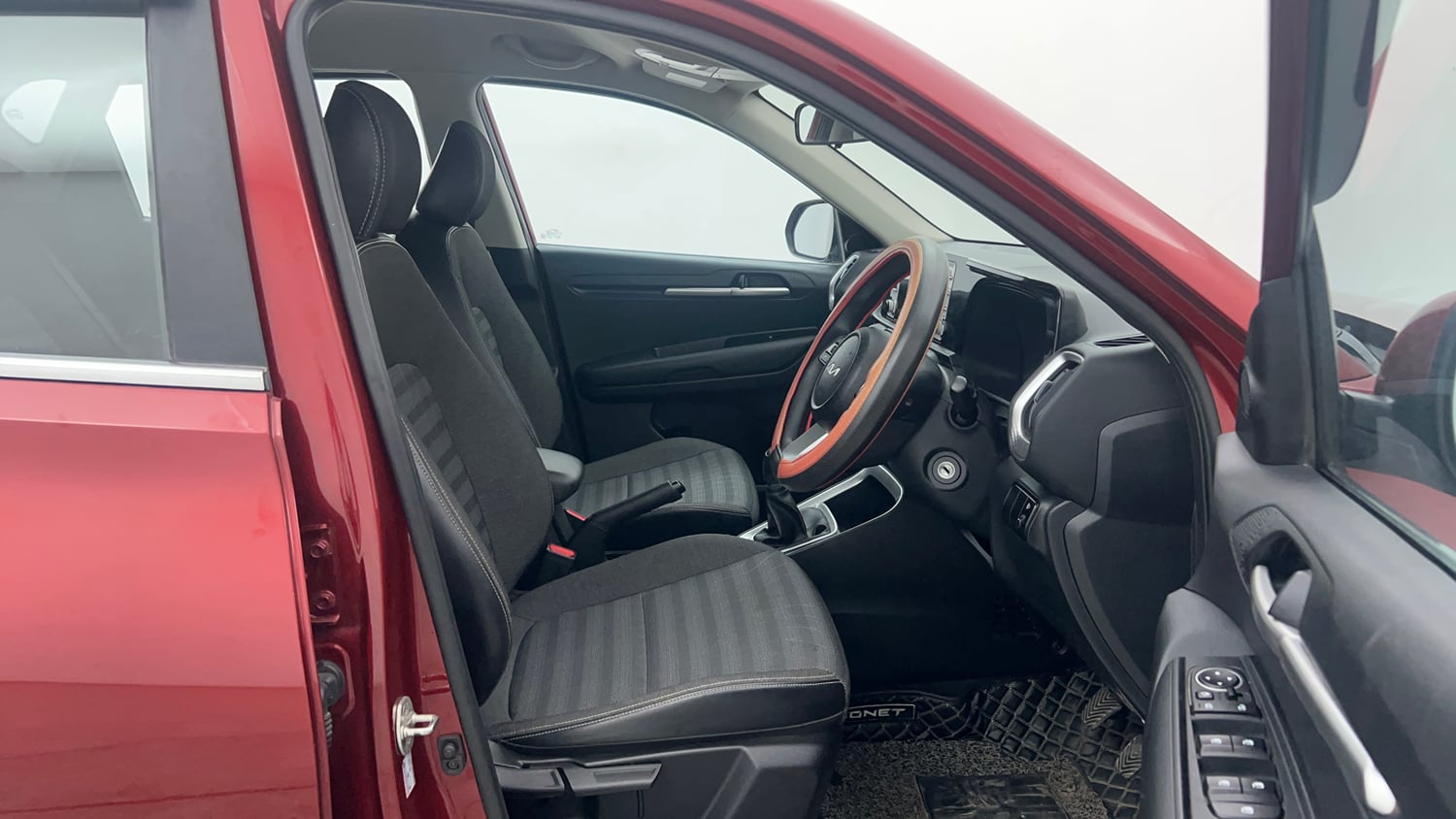 Used 2022 Kia Sonet HTK Plus 1.2 Petrol Manual interior RIGHT SIDE FRONT DOOR CABIN VIEW