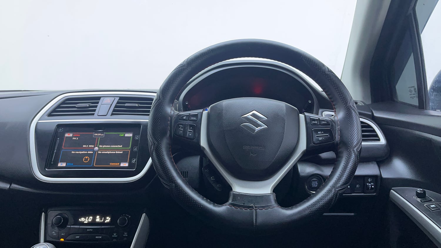 Used 2017 Maruti Suzuki S-Cross Alpha 1.6 Diesel Manual interior STEERING VIEW