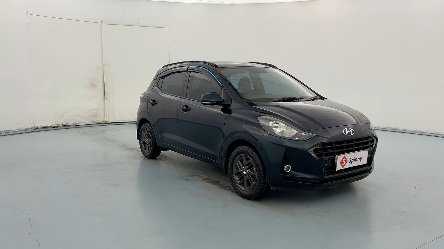 Used 2021 Hyundai Grand i10 Nios Sportz 1.2 Kappa VTVT Petrol Manual exterior RIGHT FRONT CORNER VIEW