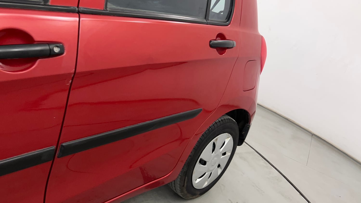 Used 2014 Maruti Suzuki Celerio VXi AMT Petrol Automatic dents MINOR SCRATCH