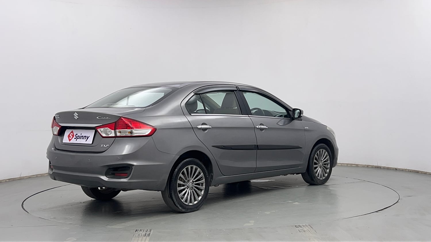 Used 2016 Maruti Suzuki Ciaz ZXi Petrol Manual exterior RIGHT REAR CORNER VIEW
