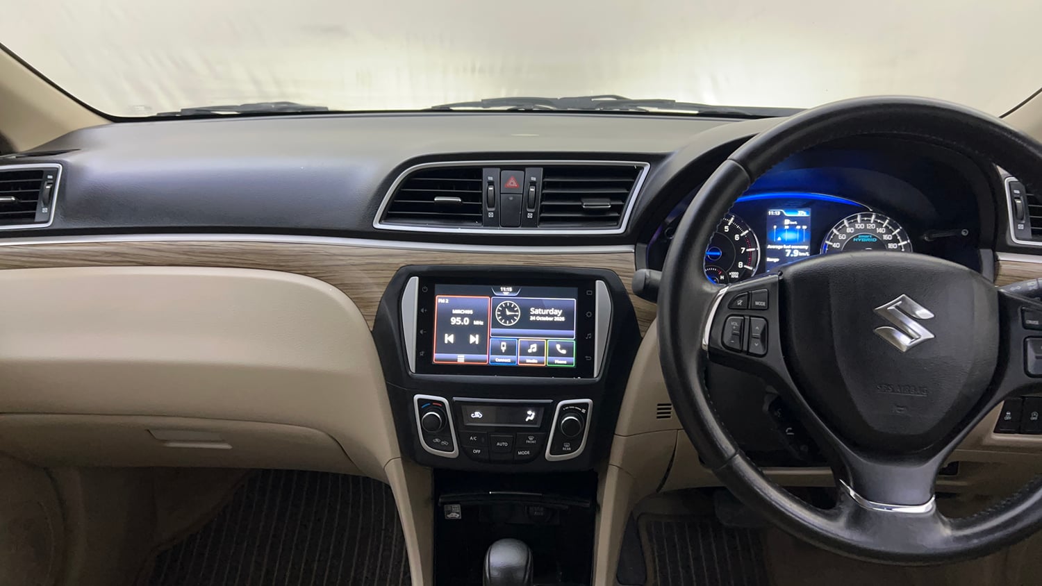 Used 2021 Maruti Suzuki Ciaz Alpha 1.5 AT Petrol Automatic interior MUSIC SYSTEM & AC CONTROL VIEW