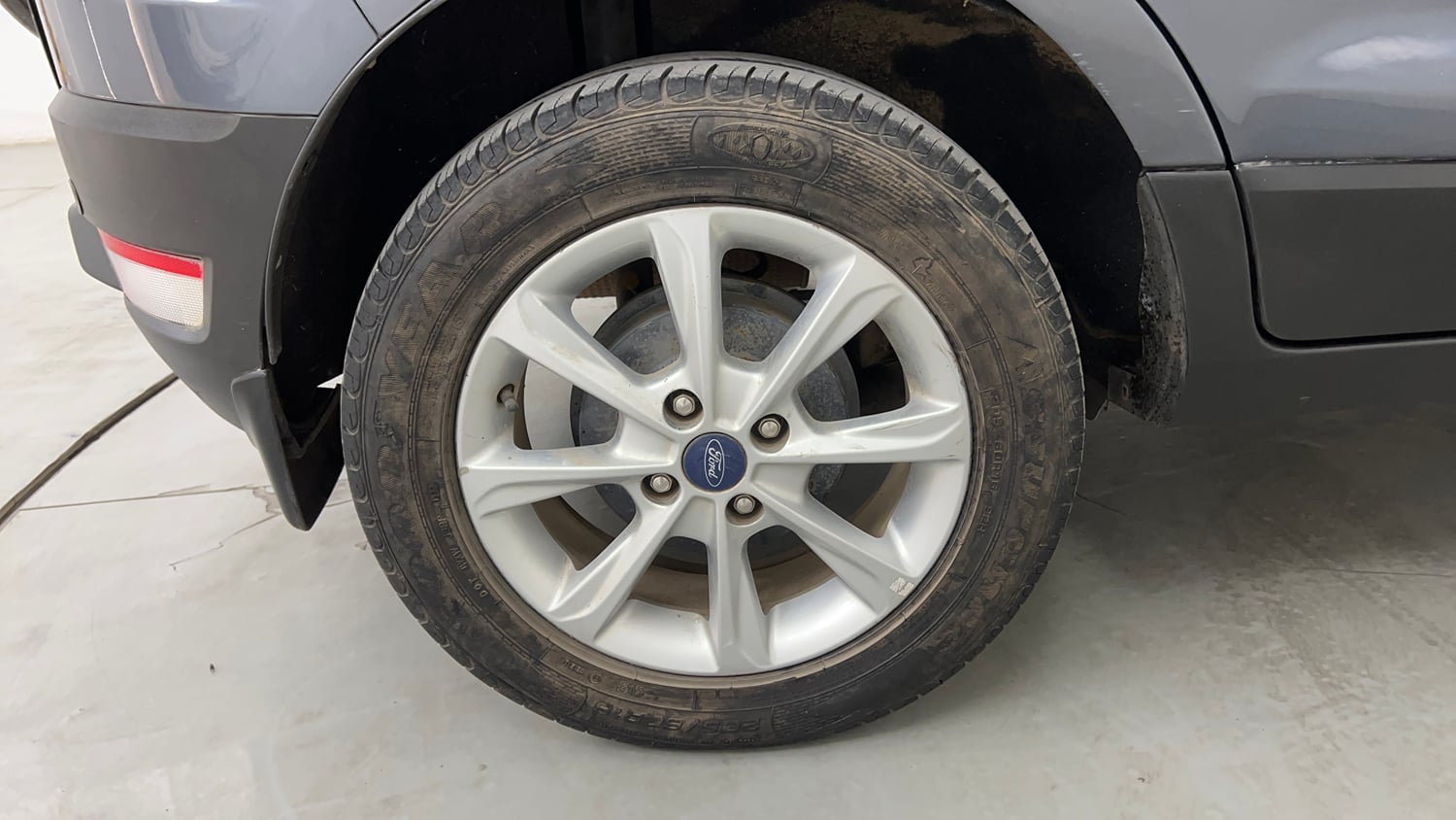 Used 2019 Ford EcoSport Titanium 1.5L Ti-VCT Petrol Manual tyres RIGHT REAR TYRE RIM VIEW