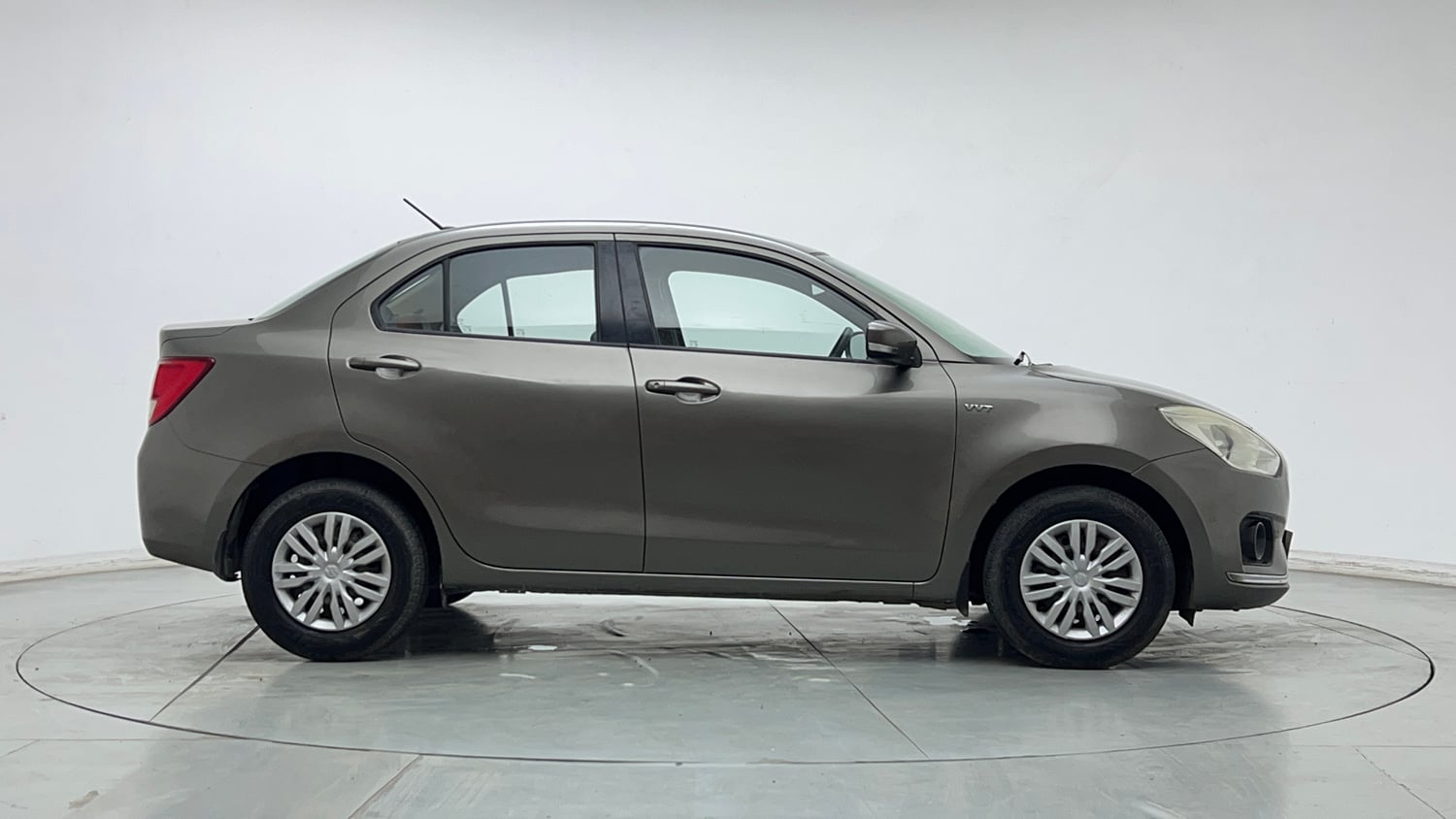 Used 2017 Maruti Suzuki Dzire VXi Petrol Manual exterior RIGHT SIDE VIEW