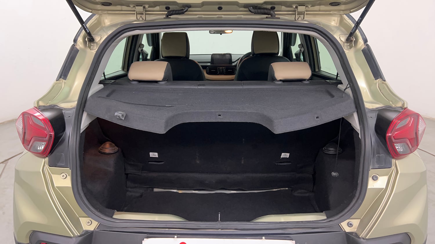 Used 2022 Tata Punch Kaziranga Creative MT Petrol Manual interior DICKY INSIDE VIEW