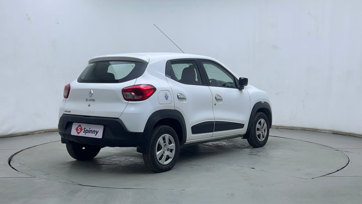 Used 2015 Renault Kwid RXT Petrol Manual exterior RIGHT REAR CORNER VIEW