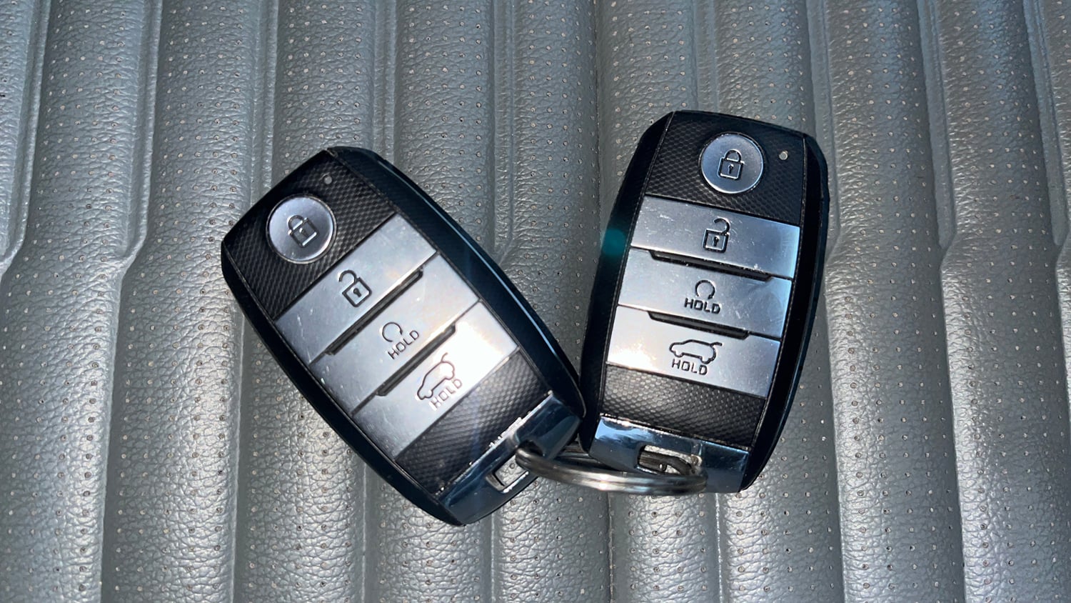 Used 2022 Kia Sonet X Line 1.0 DCT Petrol Automatic extra CAR KEY VIEW