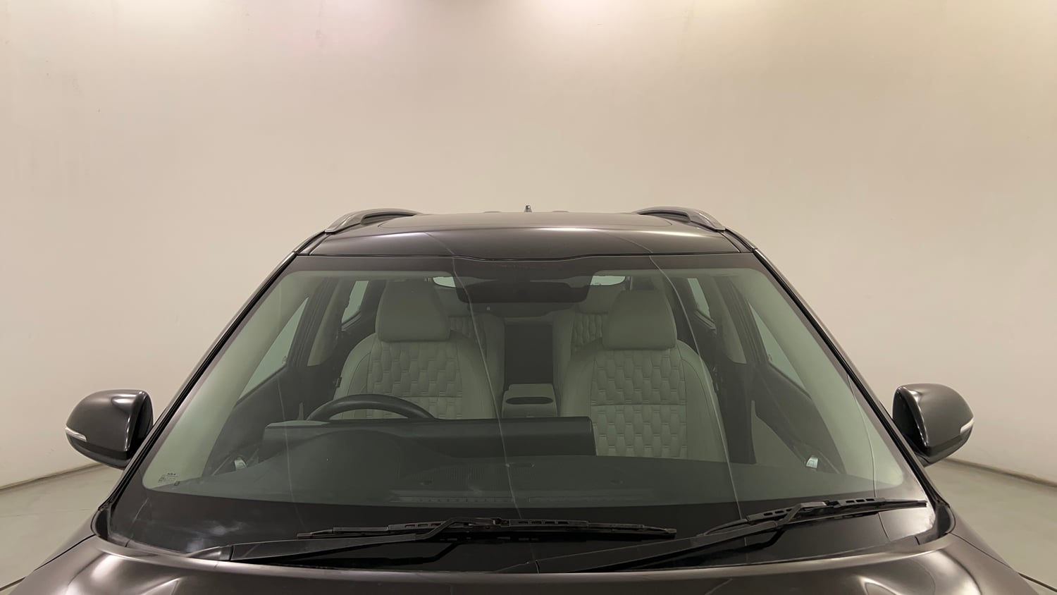 Used 2022 Kia Seltos HTX 1.5 Petrol Manual exterior FRONT WINDSHIELD VIEW