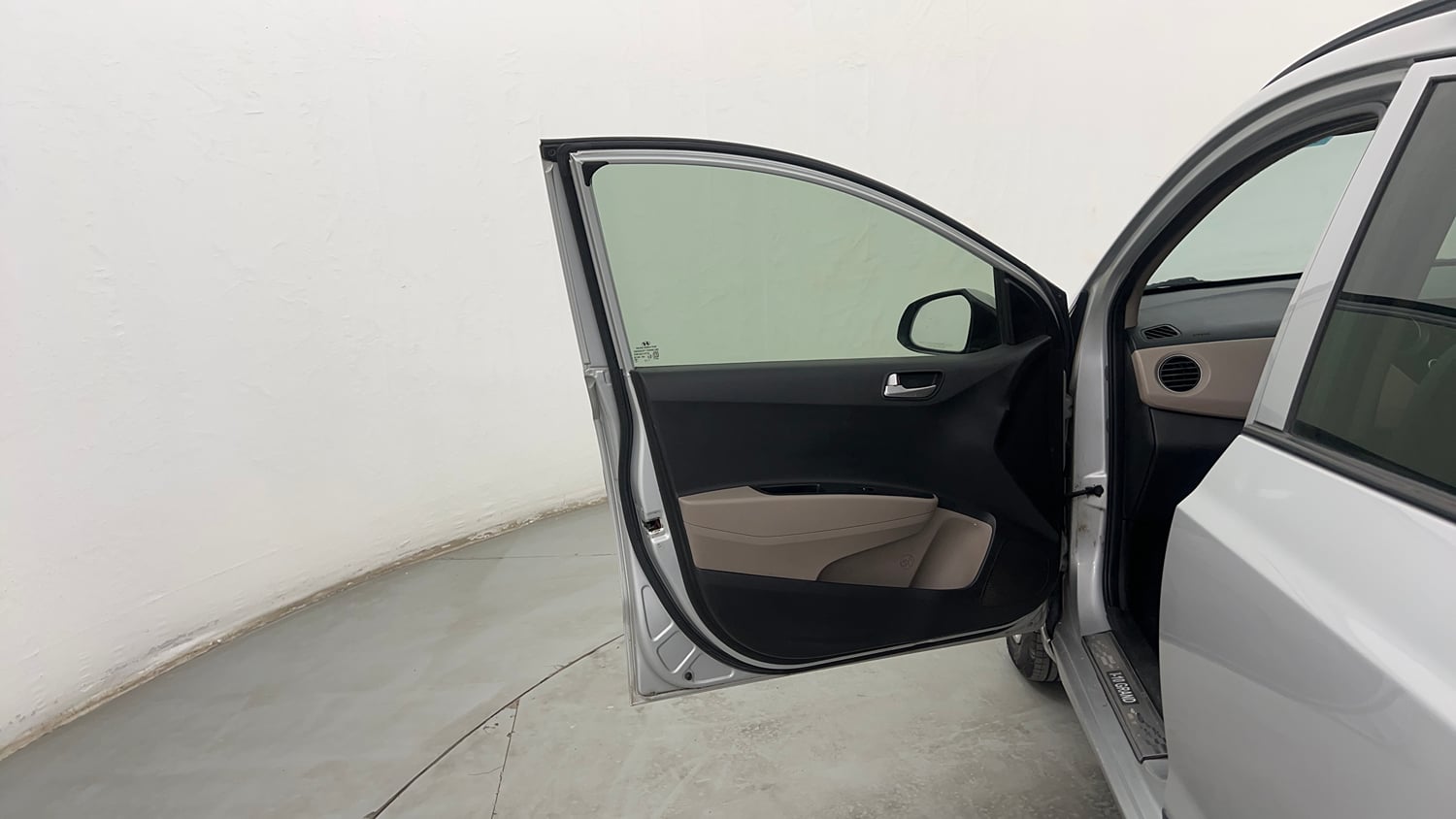 Used 2016 Hyundai Grand i10 Sportz 1.2 Kappa VTVT Petrol Manual interior LEFT FRONT DOOR OPEN VIEW
