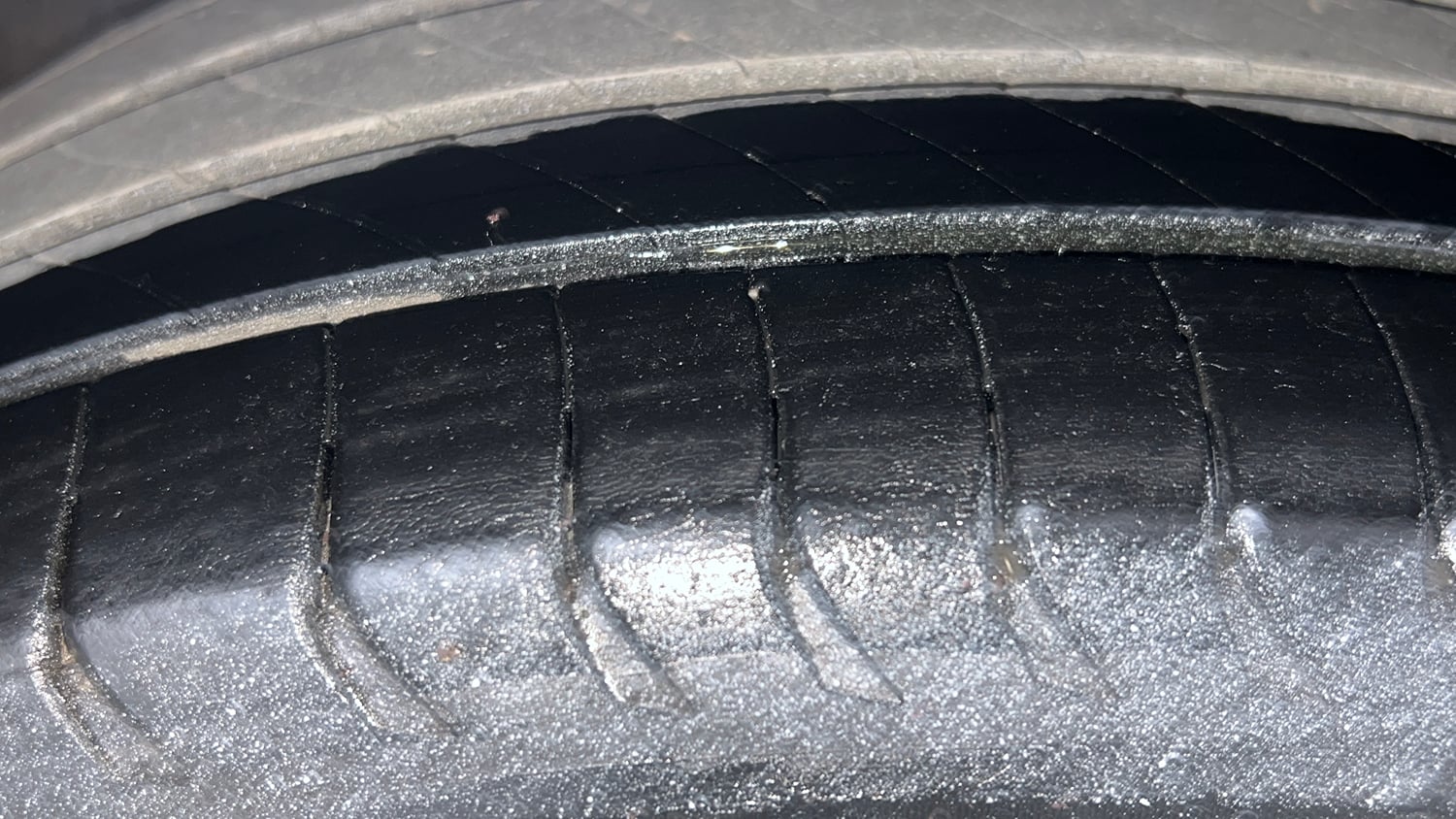 Used 2016 Maruti Suzuki Ciaz ZXi Petrol Manual tyres RIGHT FRONT TYRE TREAD VIEW