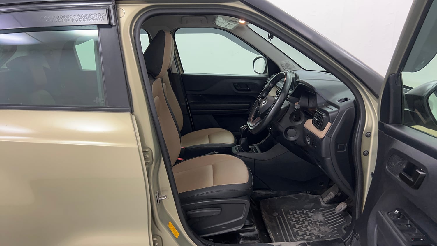 Used 2022 Tata Punch Kaziranga Creative MT Petrol Manual interior RIGHT SIDE FRONT DOOR CABIN VIEW