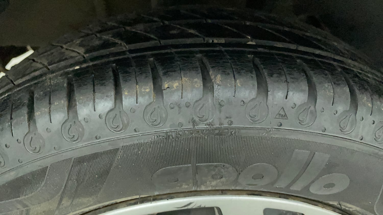 Used 2020 Tata Tiago Revotron XZ Petrol Manual tyres RIGHT REAR TYRE TREAD VIEW