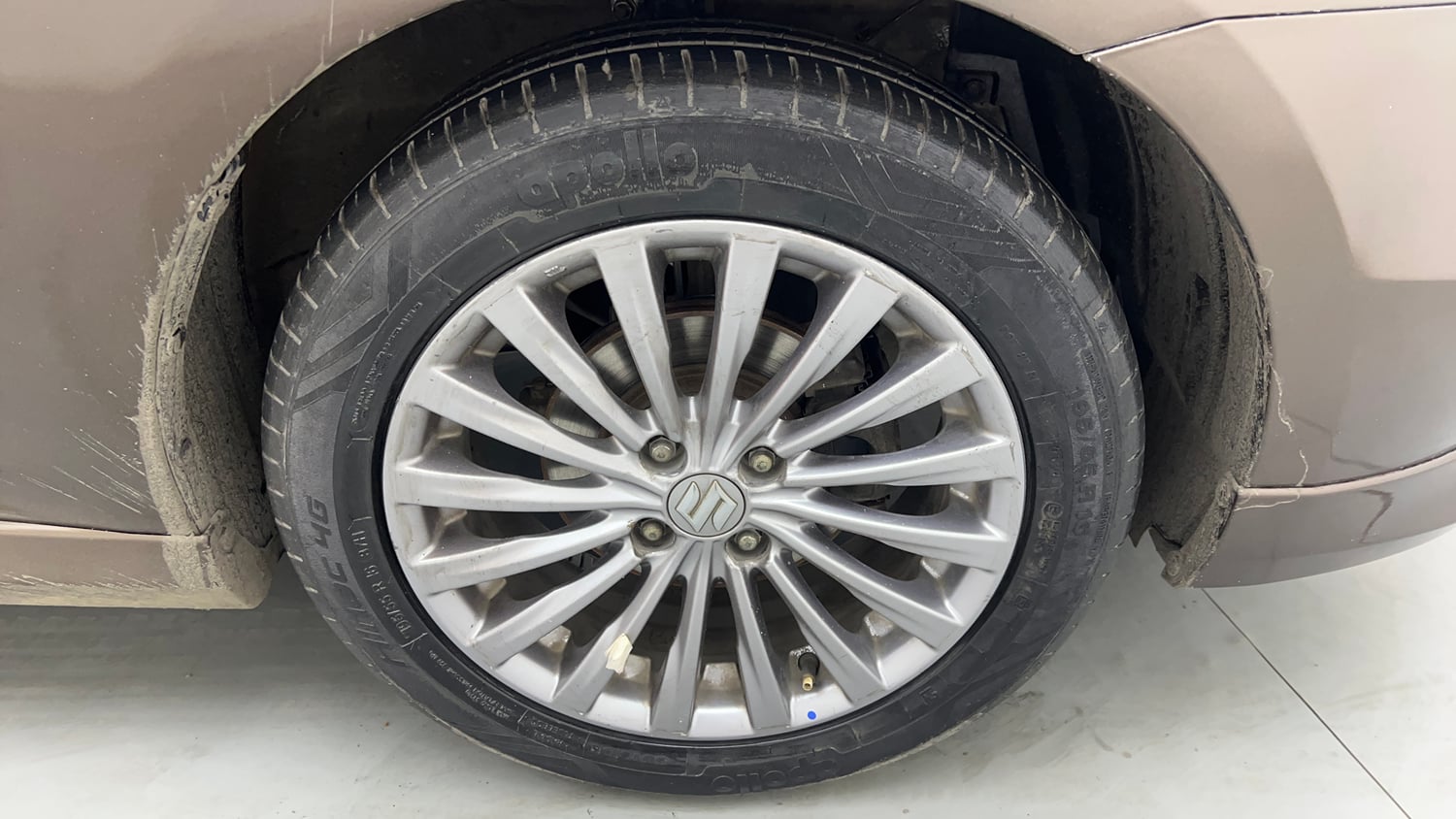 Used 2018 Maruti Suzuki Ciaz S 1.4 MT Petrol Manual tyres RIGHT FRONT TYRE RIM VIEW