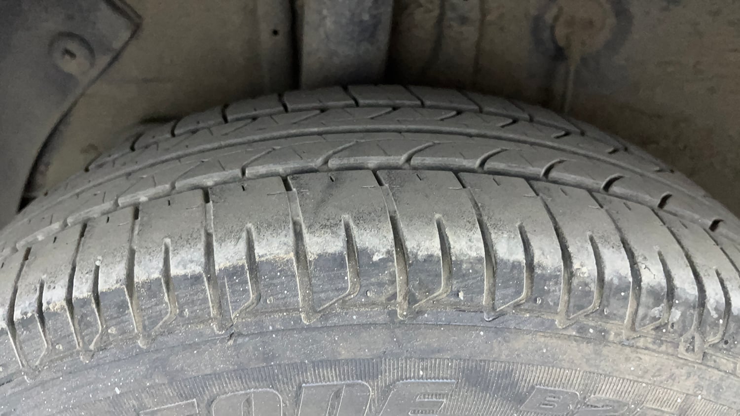 Used 2019 Hyundai Elite i20 Sportz Plus 1.2 Petrol Manual tyres RIGHT REAR TYRE TREAD VIEW