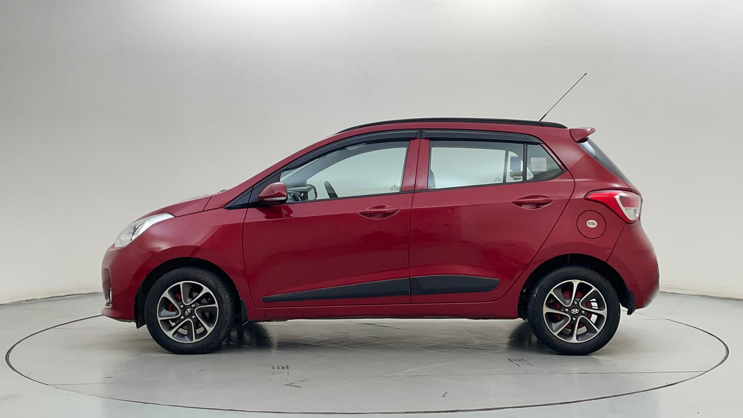 Used 2019 Hyundai Grand i10 Sportz 1.2 Kappa VTVT Petrol Manual exterior LEFT SIDE VIEW