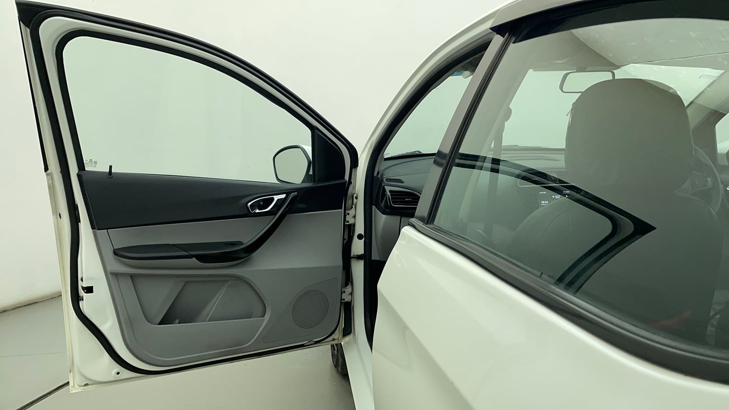 Used 2020 Tata Tiago Revotron XZ Petrol Manual interior LEFT FRONT DOOR OPEN VIEW