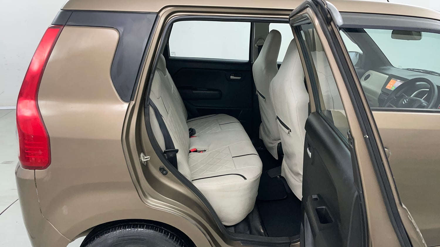 Used 2022 Maruti Suzuki Wagon R ZXI 1.2 Petrol Manual interior RIGHT SIDE REAR DOOR CABIN VIEW