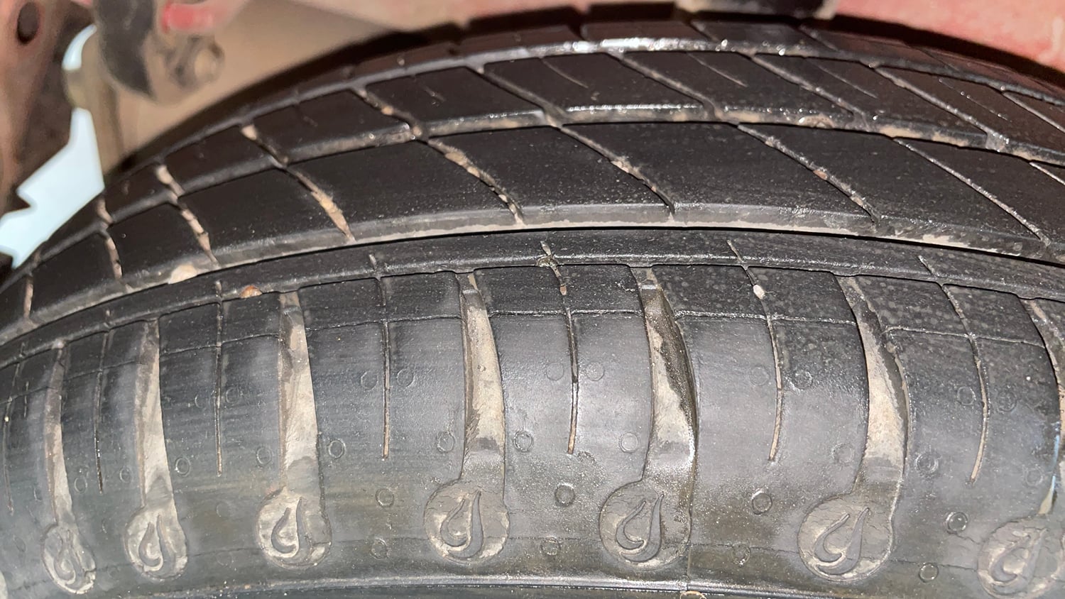 Used 2016 Maruti Suzuki Celerio ZXi AMT Petrol Automatic tyres RIGHT REAR TYRE TREAD VIEW