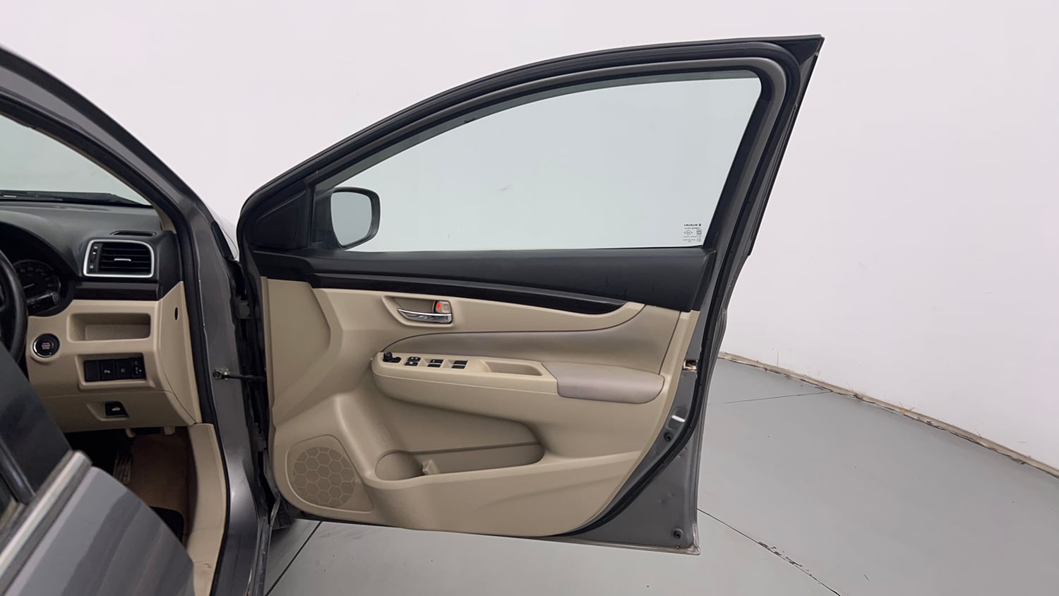 Used 2016 Maruti Suzuki Ciaz ZXi Petrol Manual interior RIGHT FRONT DOOR OPEN VIEW