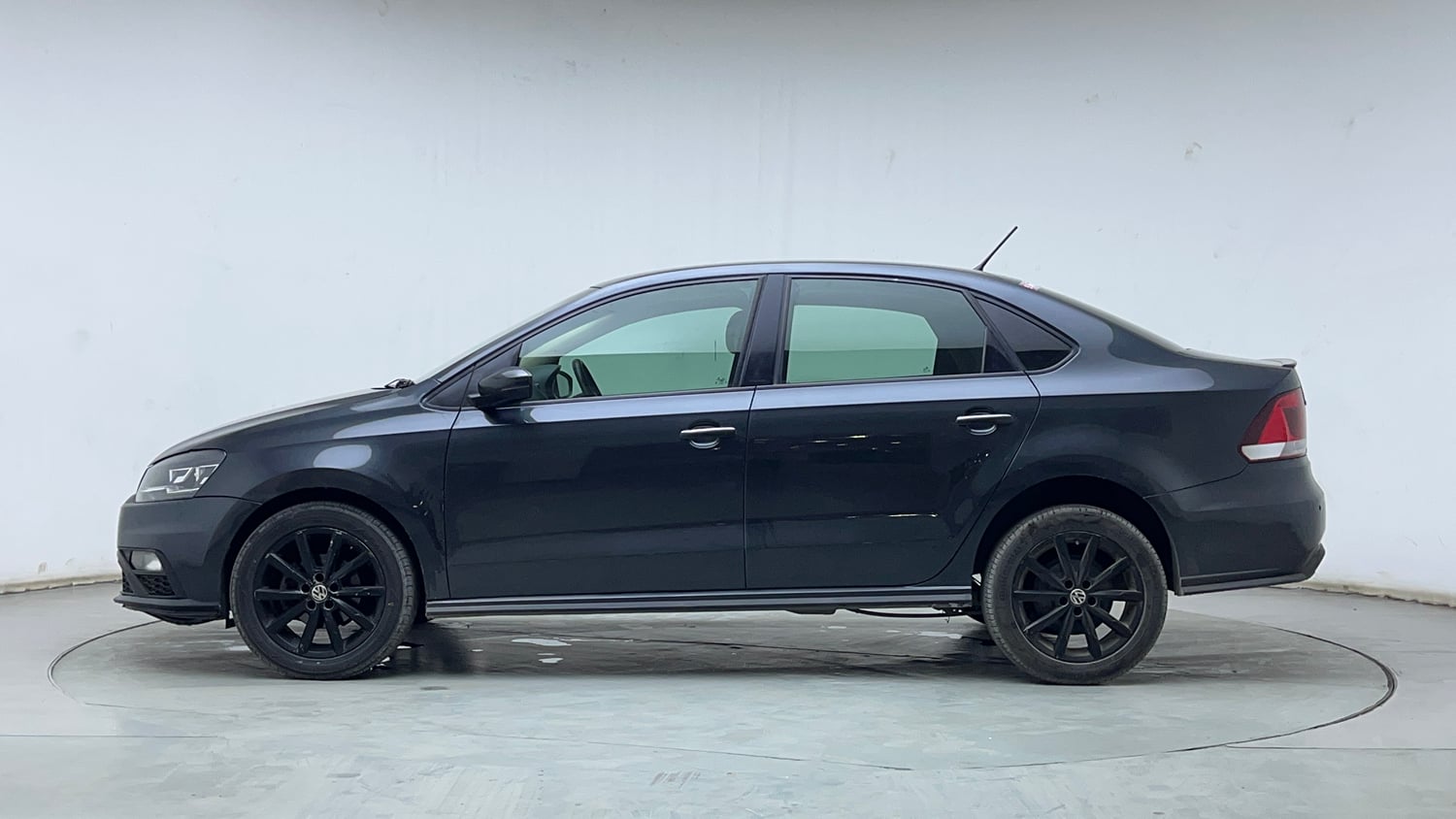 Used 2023 Volkswagen Vento Highline Plus 1.0L TSI Automatic Petrol Automatic exterior LEFT SIDE VIEW