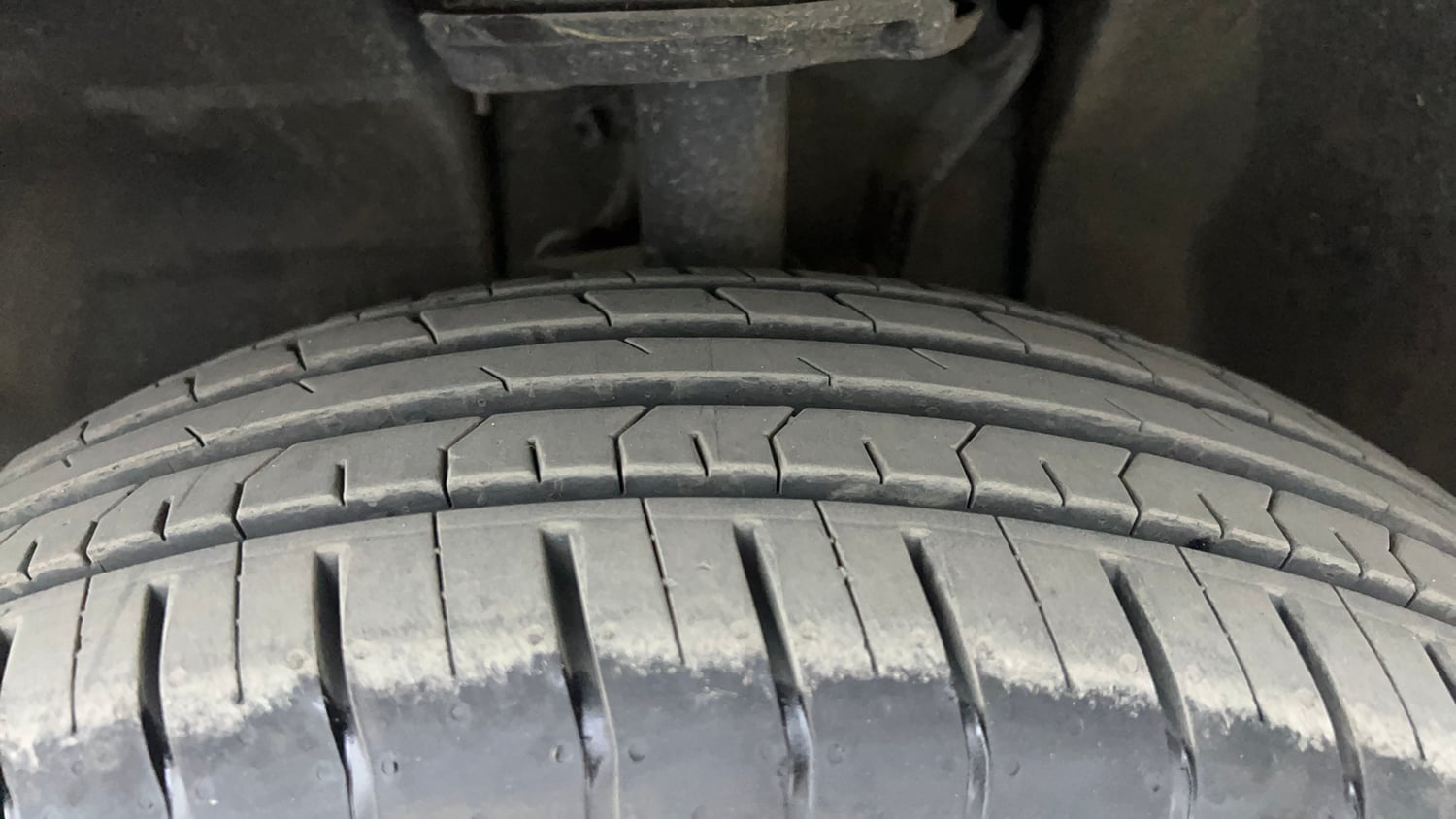 Used 2024 Tata Punch Adventure Rhythm Pack MT Petrol Manual tyres LEFT FRONT TYRE TREAD VIEW