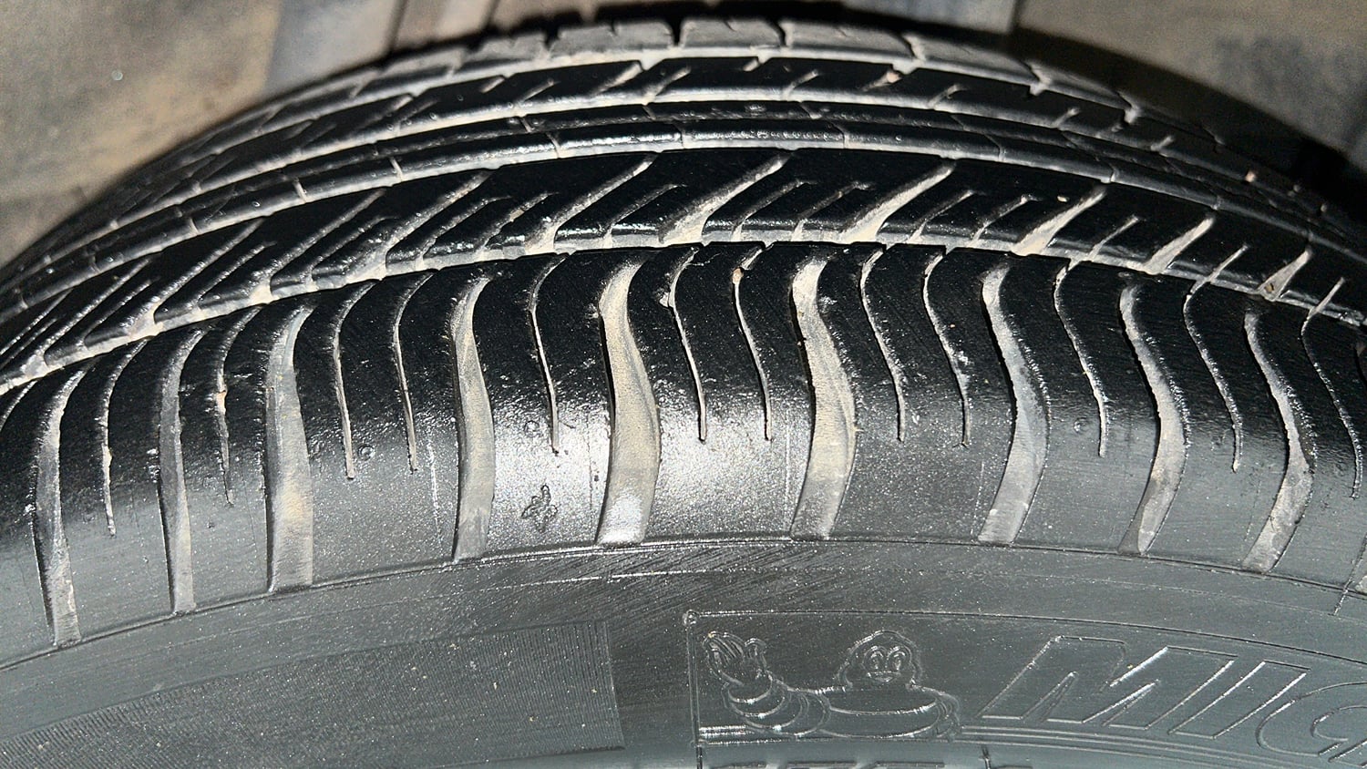 Used 2014 Honda City VX Petrol Manual tyres LEFT REAR TYRE TREAD VIEW