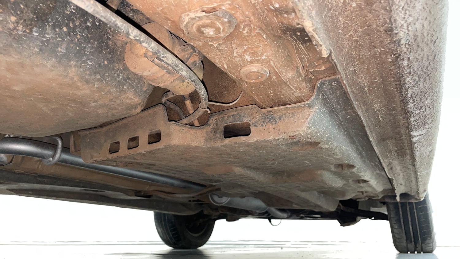 Used 2013 Volkswagen Polo Comfortline 1.2L (P) Petrol Manual extra REAR RIGHT UNDERBODY VIEW