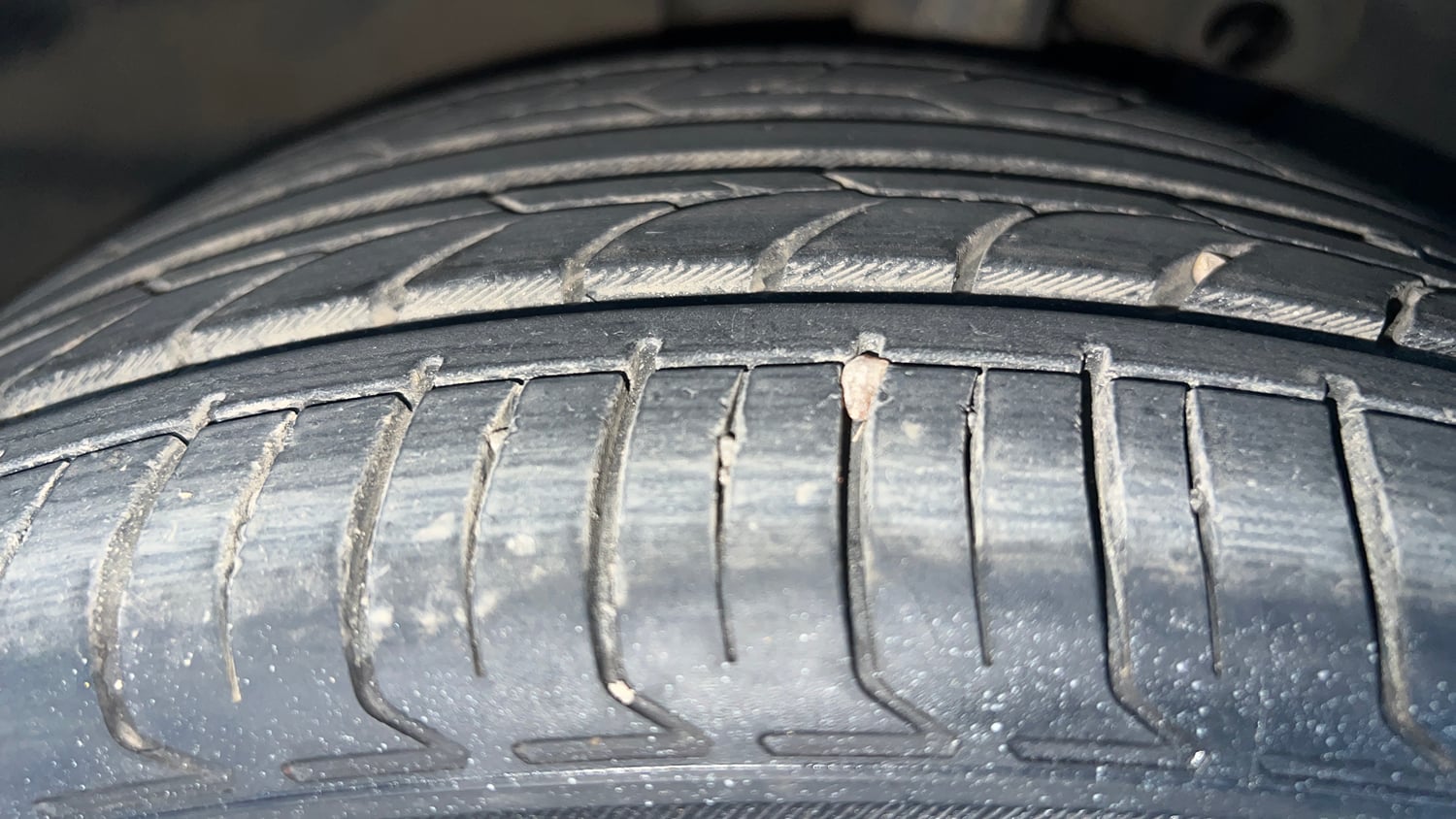 Used 2018 Skoda Octavia 1.8 TSI L&K Petrol Automatic tyres LEFT FRONT TYRE TREAD VIEW