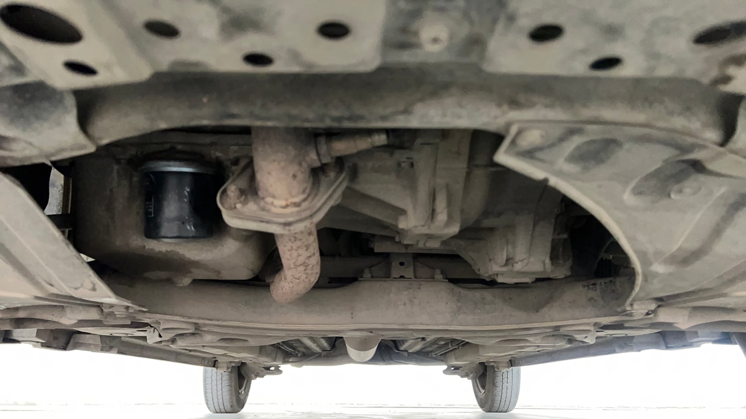 Used 2012 Maruti Suzuki Swift VXi Petrol Manual extra FRONT LEFT UNDERBODY VIEW