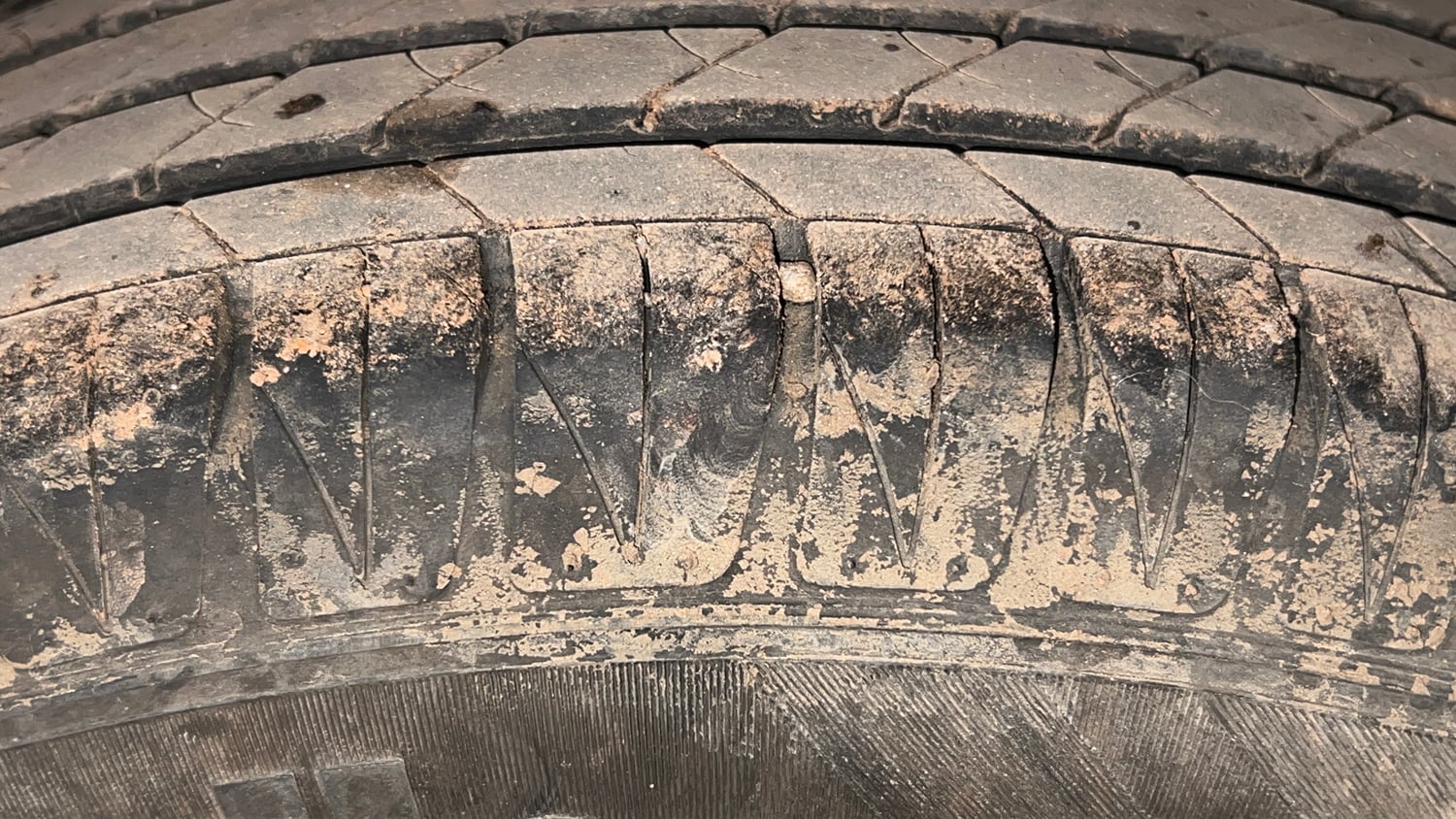 Used 2022 Toyota Urban Cruiser High Grade MT Petrol Manual tyres LEFT REAR TYRE TREAD VIEW