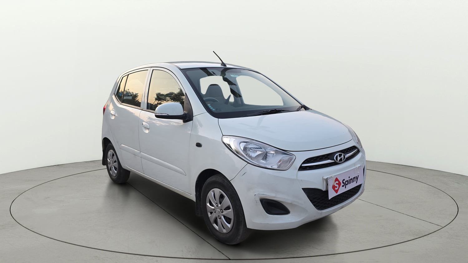 Used 2013 Hyundai i10 Sportz 1.2 Kappa2 Petrol Manual exterior RIGHT FRONT CORNER VIEW