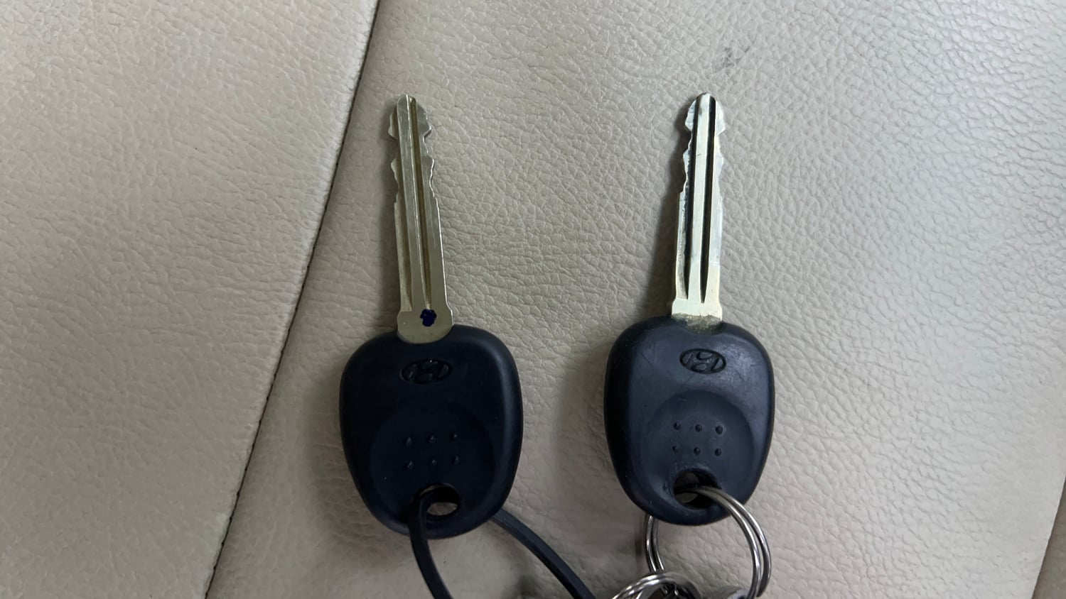 Used 2013 Hyundai i10 Magna 1.2 Kappa2 Petrol Manual extra CAR KEY VIEW