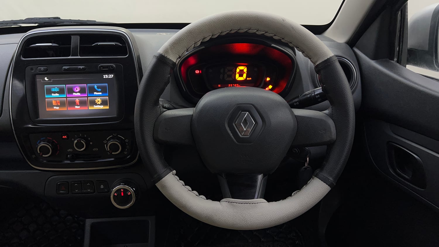 Used 2016 Renault Kwid 1.0 RXT AMT Petrol Automatic interior STEERING VIEW
