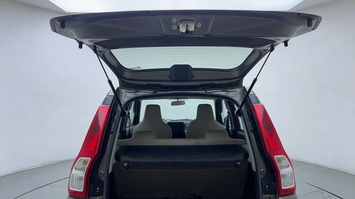 Used 2019 Maruti Suzuki Wagon R ZXi 1.2 Petrol Manual interior DICKY DOOR OPEN VIEW