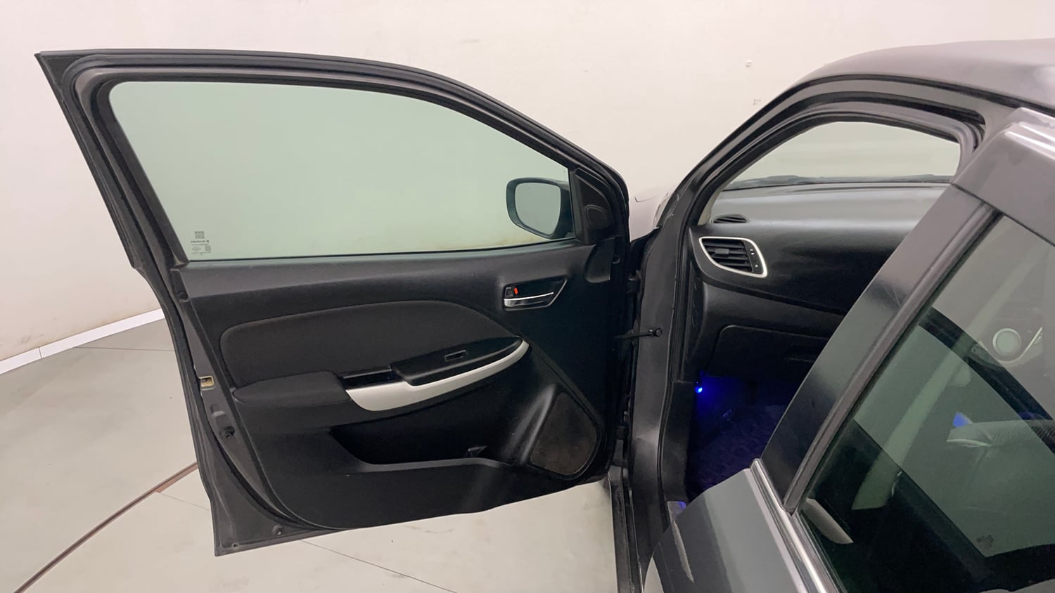 Used 2018 Maruti Suzuki Baleno Alpha 1.2 Petrol Manual interior LEFT FRONT DOOR OPEN VIEW