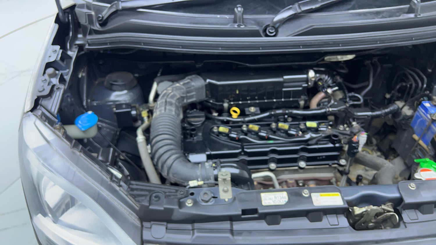 Used 2019 Maruti Suzuki Wagon R ZXi 1.2 Petrol Manual engine ENGINE RIGHT SIDE VIEW