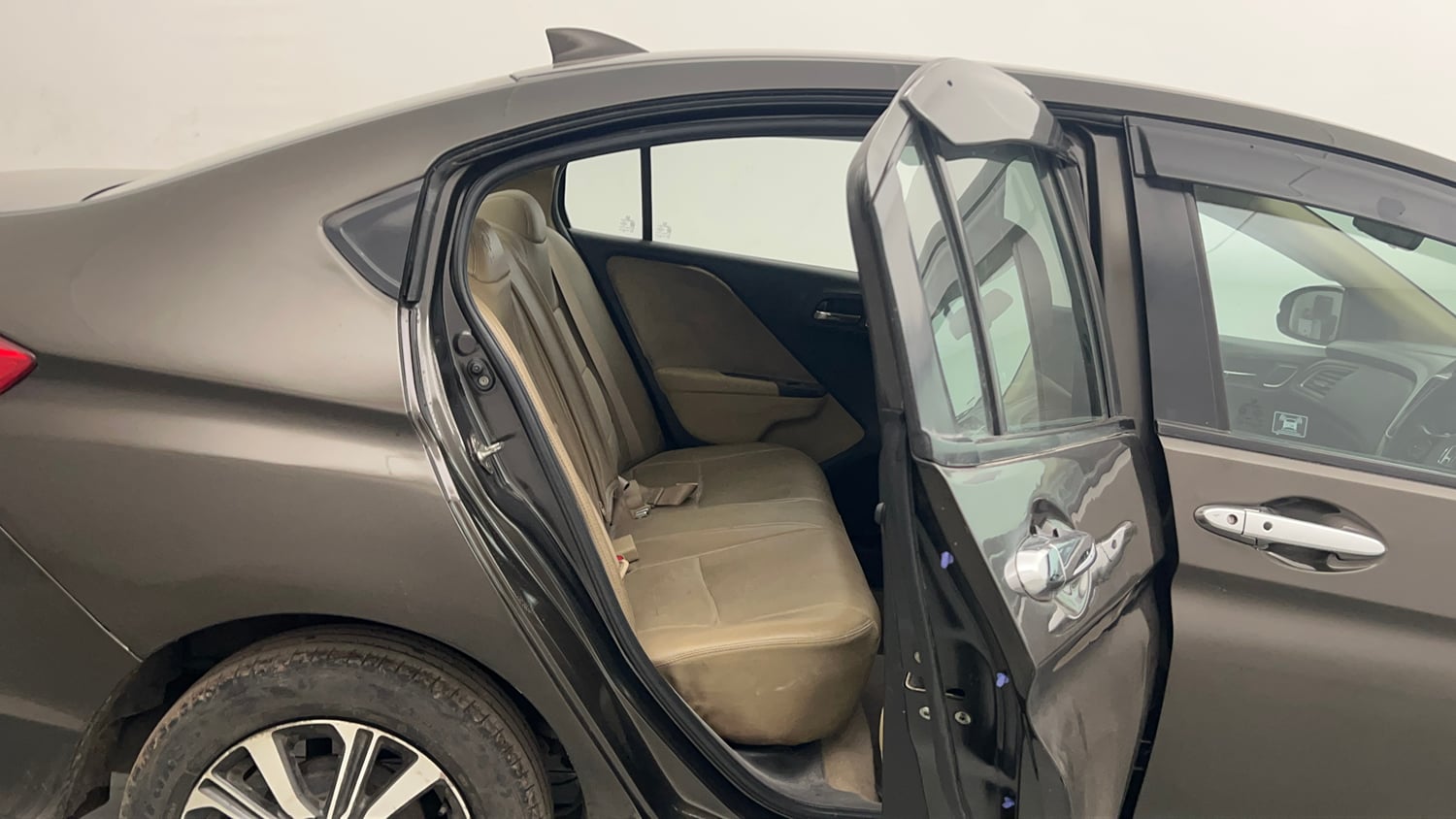 Used 2018 Honda City V Diesel Diesel Manual interior RIGHT SIDE REAR DOOR CABIN VIEW