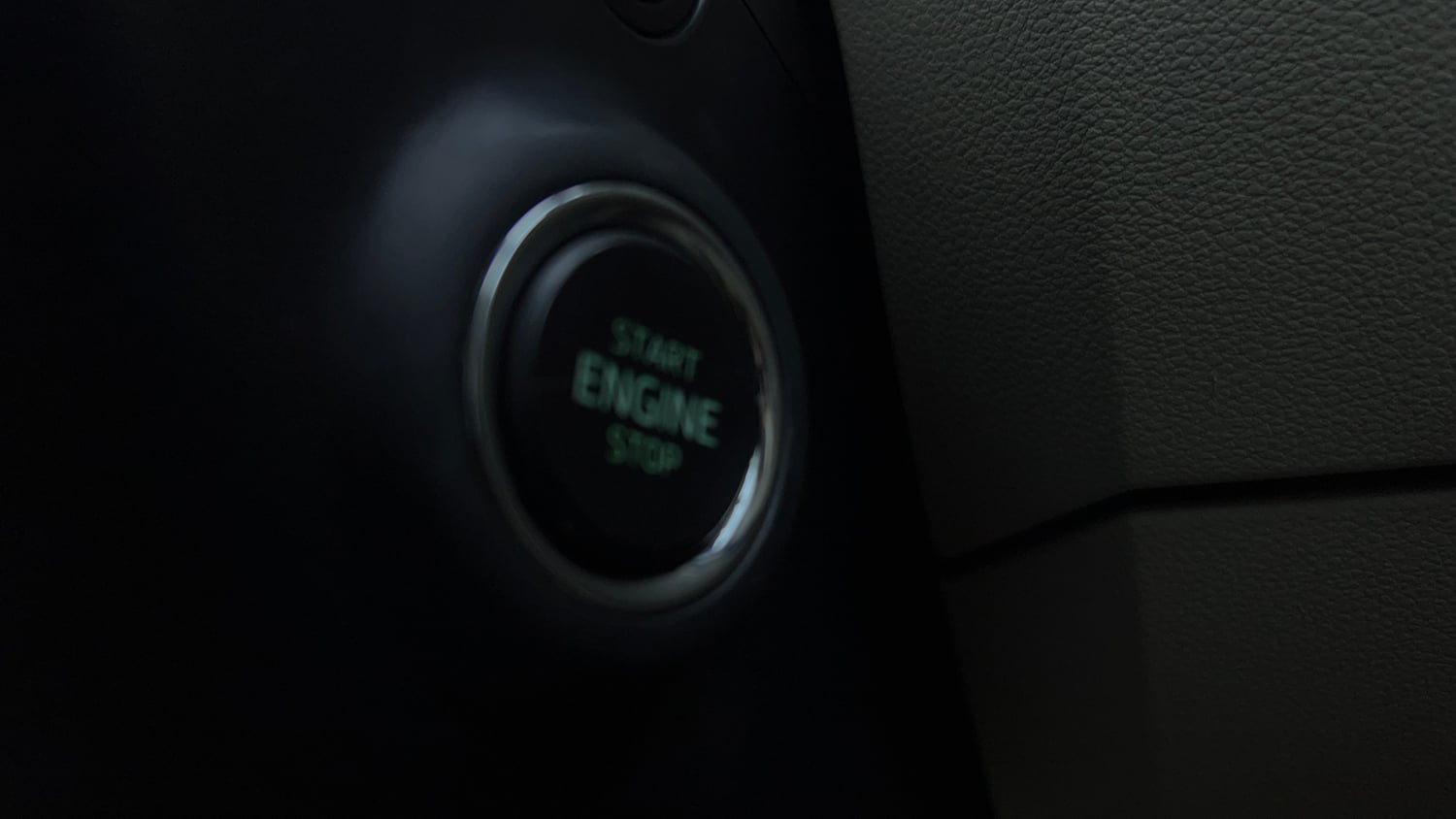 Used 2018 Skoda Octavia 1.8 TSI L&K Petrol Automatic top_features Keyless start