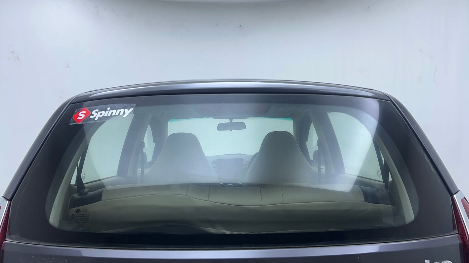 Used 2013 Hyundai i10 Magna 1.2 Kappa2 Petrol Manual exterior BACK WINDSHIELD VIEW