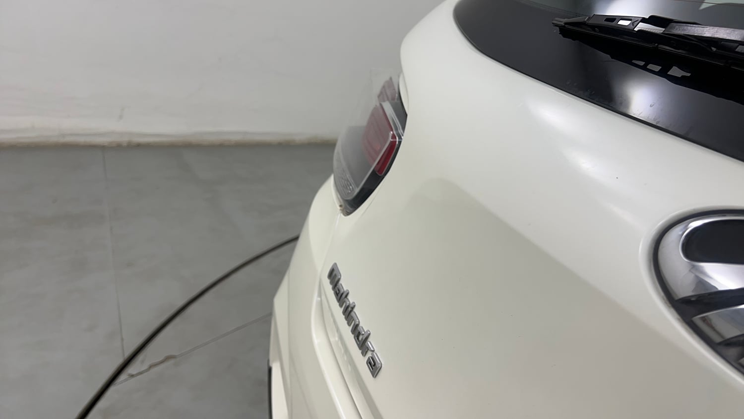 Used 2018 Mahindra KUV100 NXT K8 D 6 STR Diesel Manual dents MINOR SCRATCH