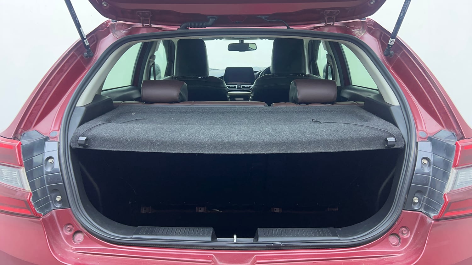 Used 2022 Toyota Glanza V Petrol Manual interior DICKY INSIDE VIEW